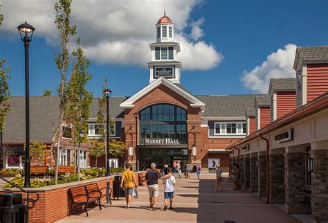 Welcome To Woodbury Common Premium Outlets® 